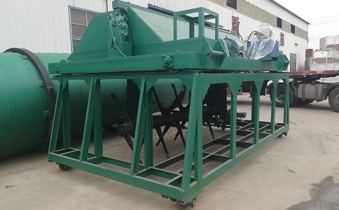 有机固废处理翻堆机 有机固废处理翻堆机